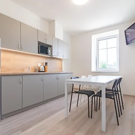 Na Nove Apartmanhotel 3*
